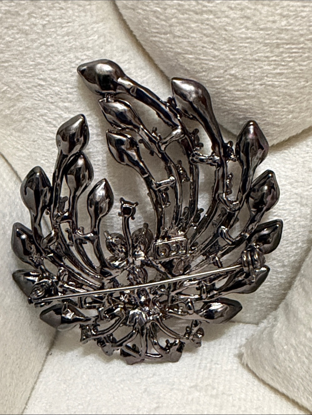 Pink Manganese Glass Crystal Waterfall Brooch - Picture 7 of 8